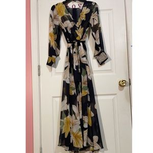 🔅beautiful long sleeve floral maxi dress🔅